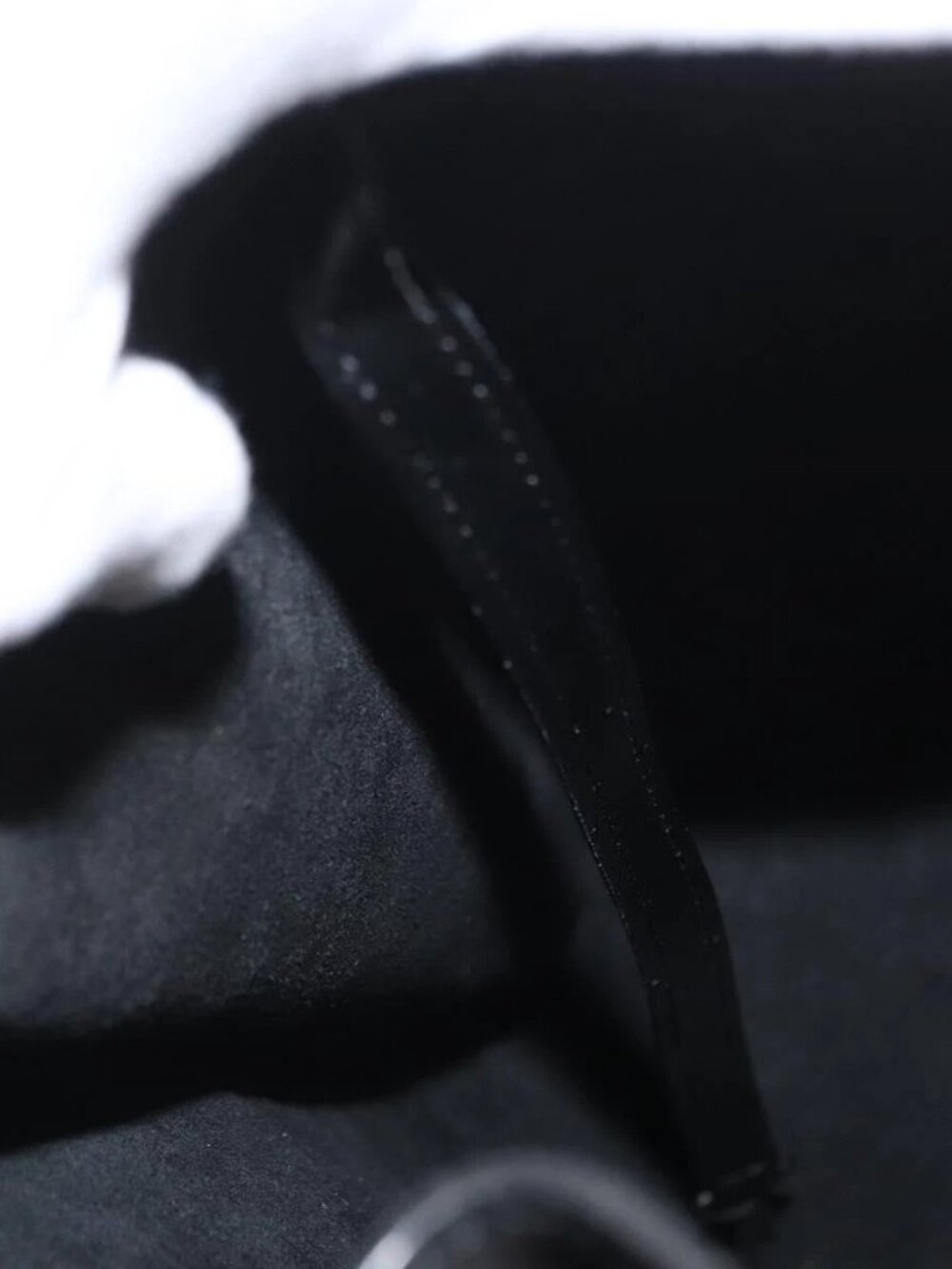 LOUIS VUITTON Epi Sac Depaule GM Shoulder Bag Black M80155 LV Auth 169288 - Picture 12 of 16